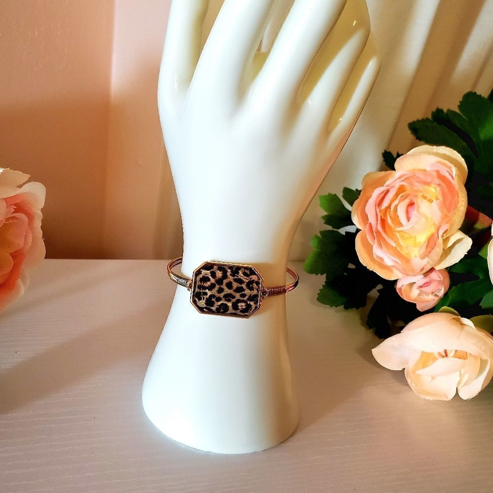 𝅺LEOPARD Octagon Goldtone Bracelet